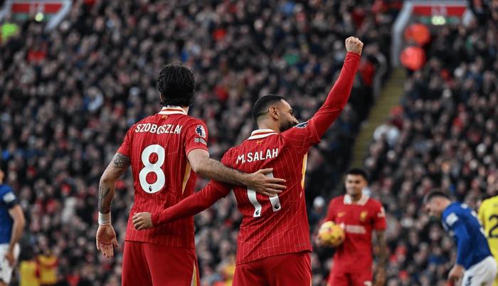 B体育官网入口-利物浦进攻精准有威胁，球迷高呼落日再升