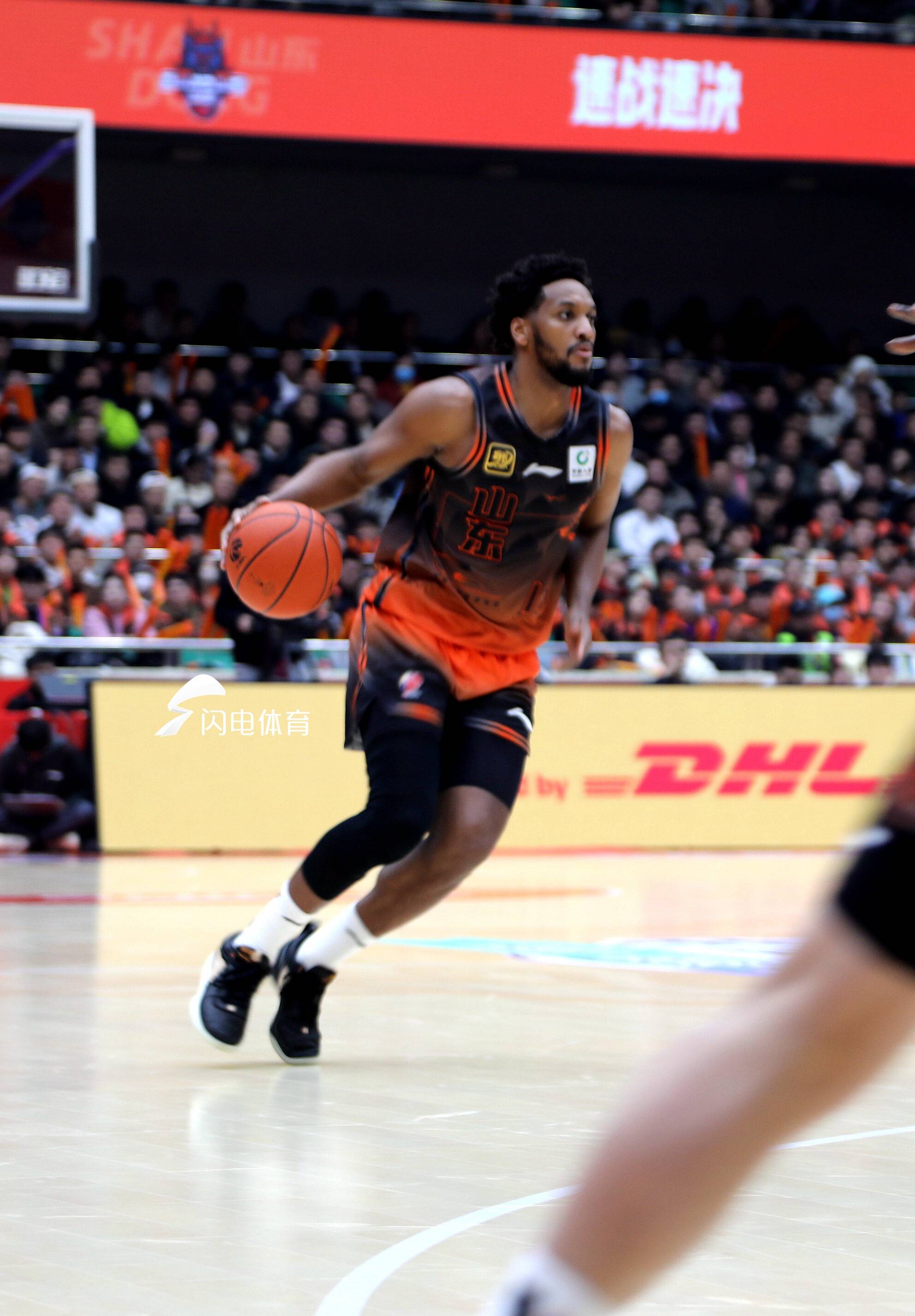 山东男篮遭遇惨败,寻找突破口的简单介绍 山东男篮遭遇惨败,寻找突破口的简单介绍