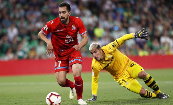 B体育官方登录入口-瓦伦西亚不敌巴伦西亚，遭遇西甲连败