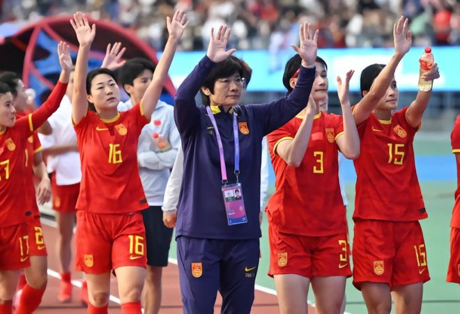 B体育app下载地址-包含目标胜利！中国女足士气高涨的词条