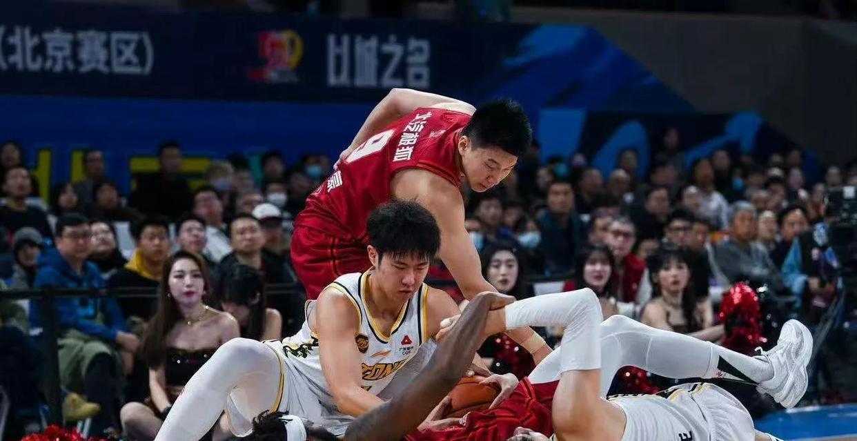 B体育链接-半决赛战罢，CBA球队扬眉吐气，步入总决赛之路的简单介绍