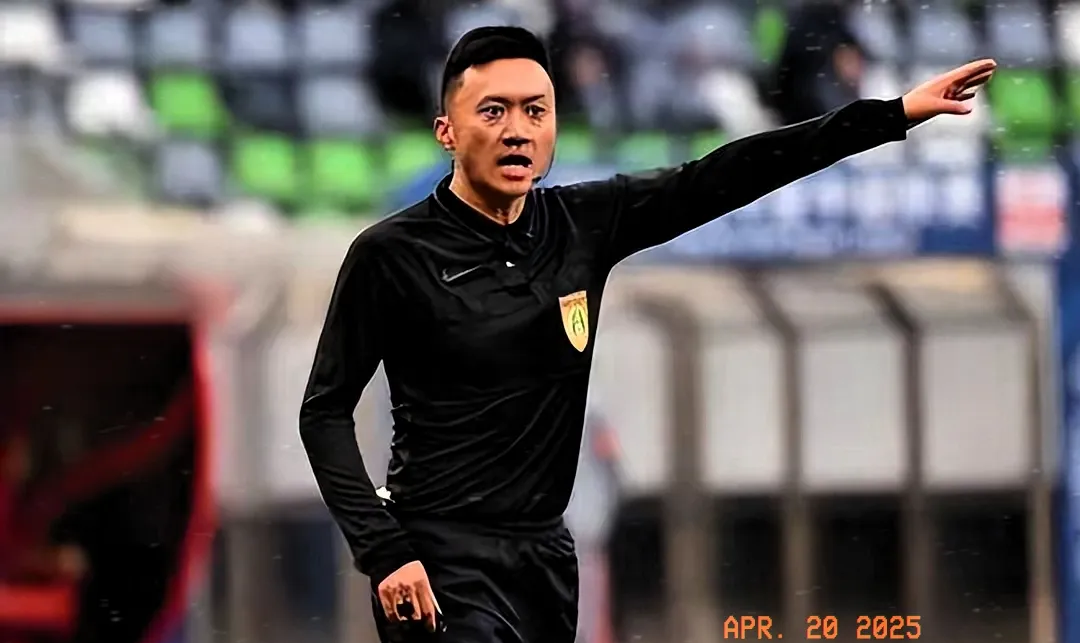 B体育登录入口-鲁能遭遇惨败，球迷心情跌宕起伏的简单介绍