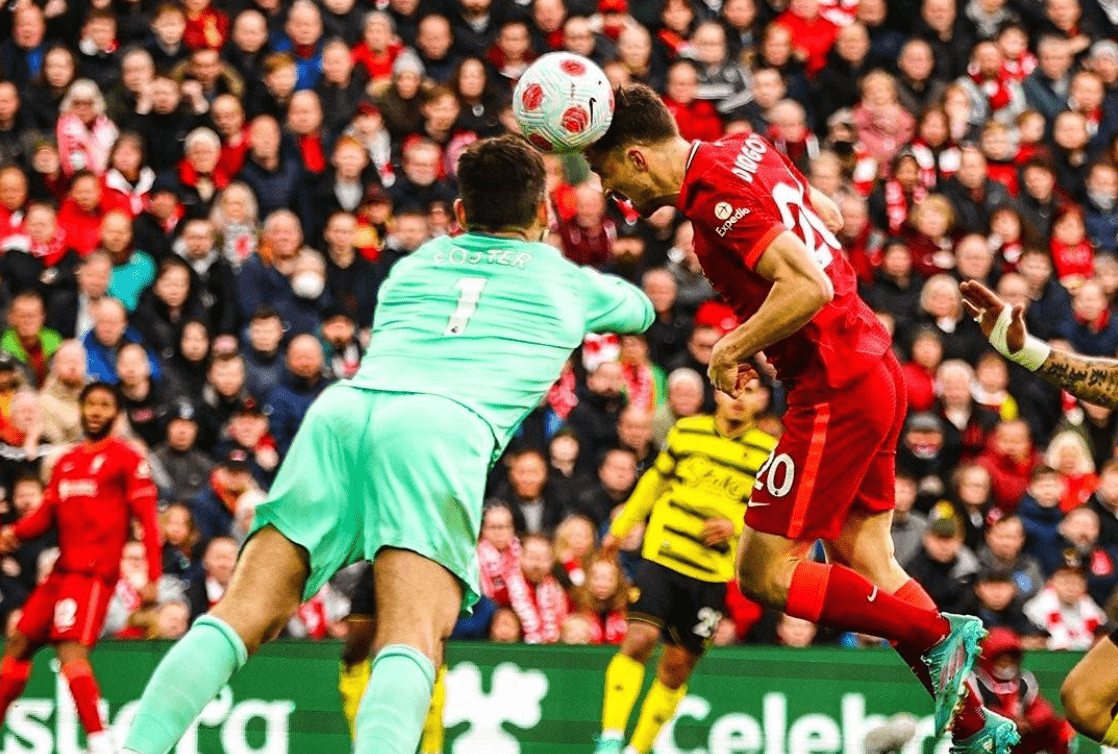 美国运动员势不可挡,再次登顶领奖台 美国运动员势不可挡,再次登顶领奖台