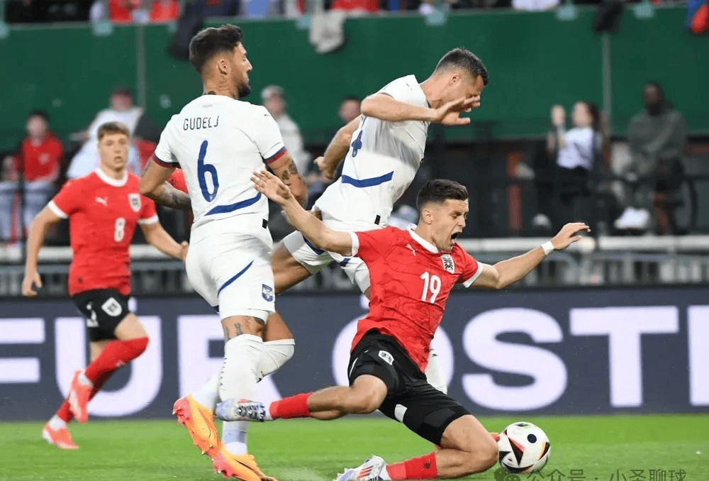 土耳其队在欧洲杯资格赛中实力强劲