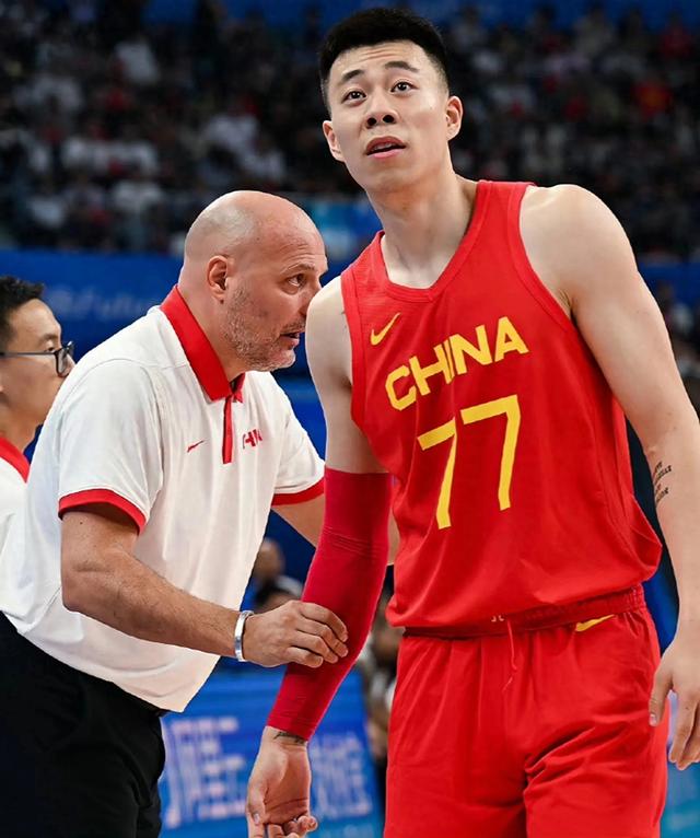 法国男篮崛起：勇夺冠军，引领新篮球时代的简单介绍