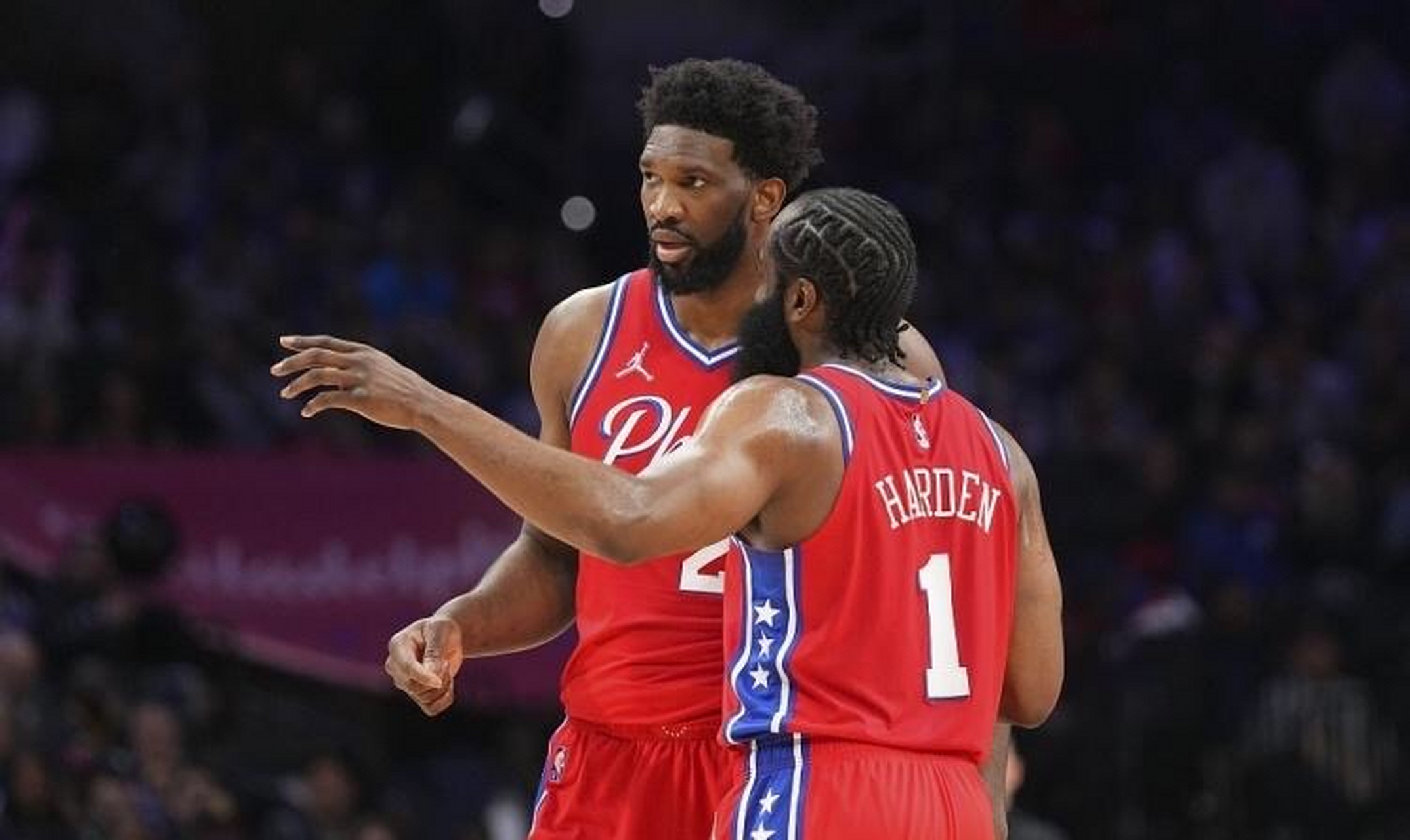 B体育直播-球员合作配合默契，取得连胜成绩