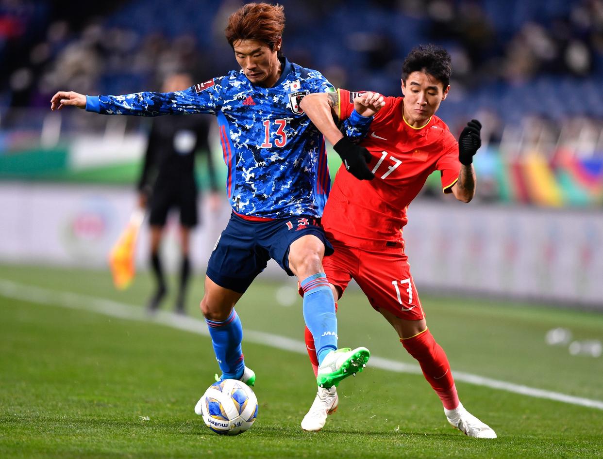 澳大利亚女足战胜日本队，表现出色赢得掌声