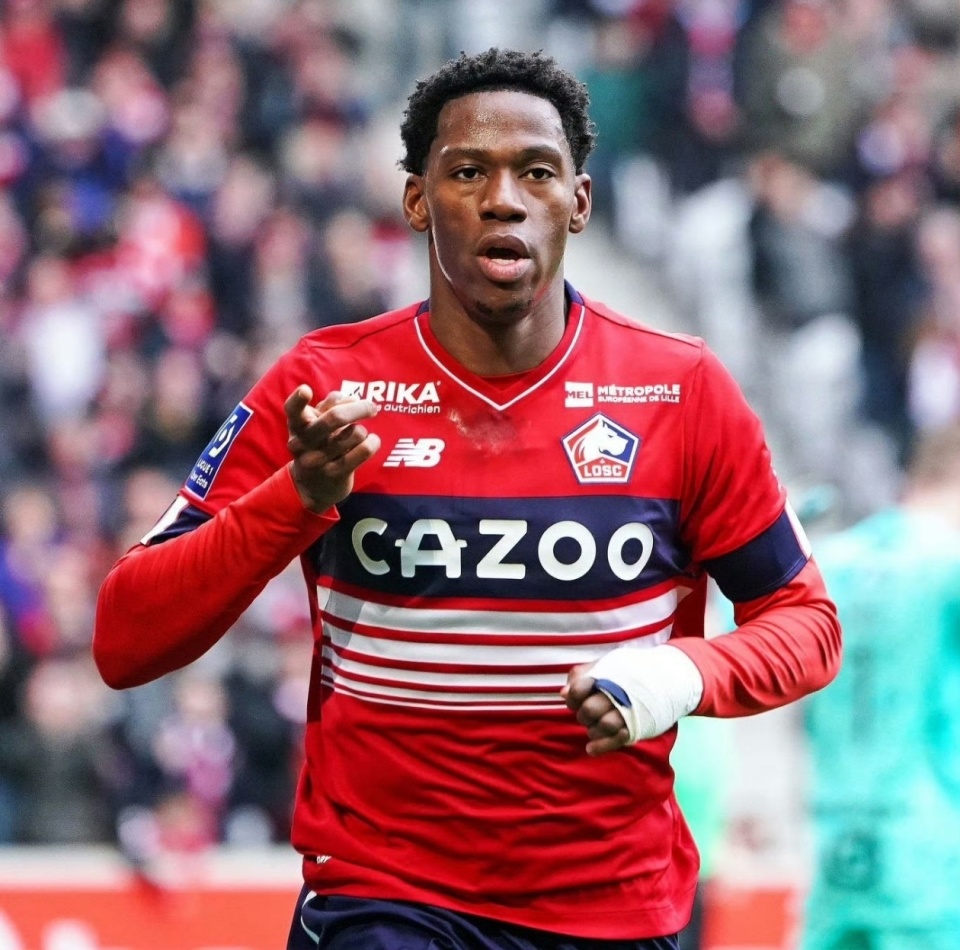 B体育网站-包含AC米兰锋线进攻火力受赞誉，强势挤入联赛前四的词条