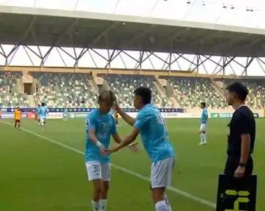 B体育官网app-各队表现分析强弱对决对内战